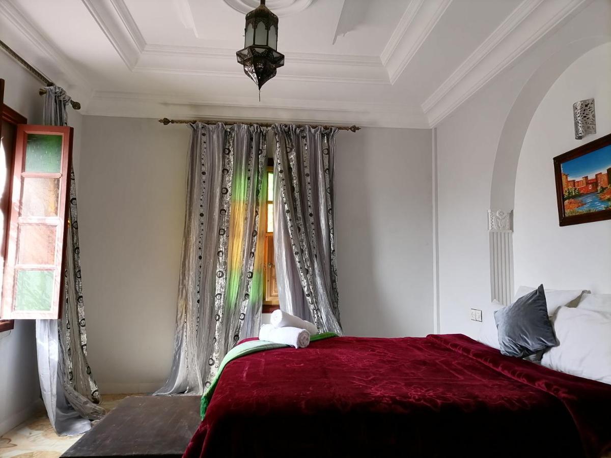 Chambre D'Hotes Aya Узуд Экстерьер фото
