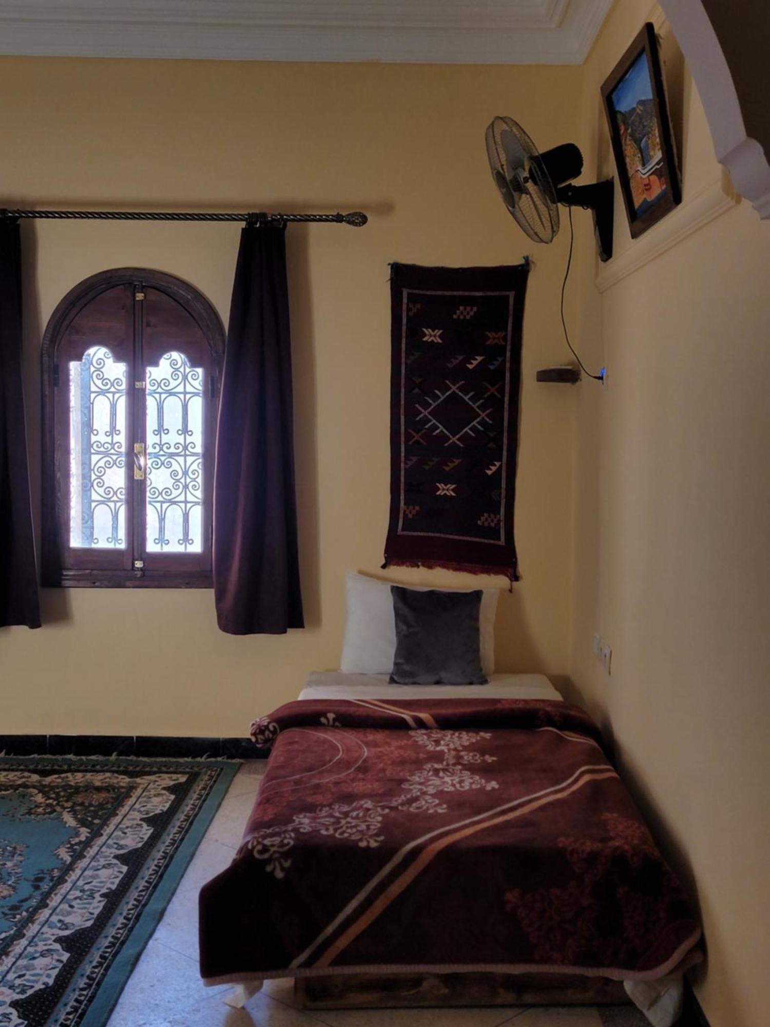 Chambre D'Hotes Aya Узуд Экстерьер фото